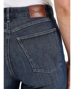 Wrangler Women's Bespoke Trouser Jean -Cowpokes Onlines.com 112367600 d